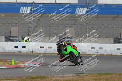 media/Nov-26-2022-Fastrack Riders (Sat) [[b001e85eef]]/Level 2/Session 3 Outside Turn 9/